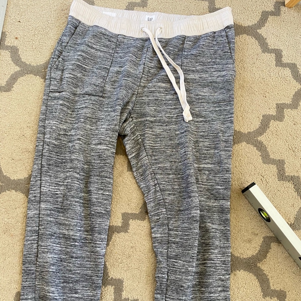 GAP womens joggers